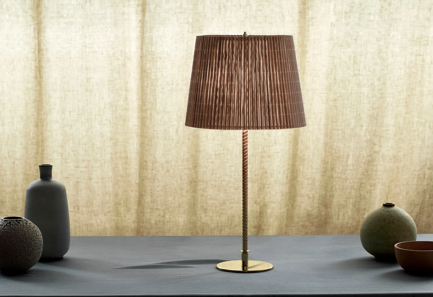 9205 Table Lamp