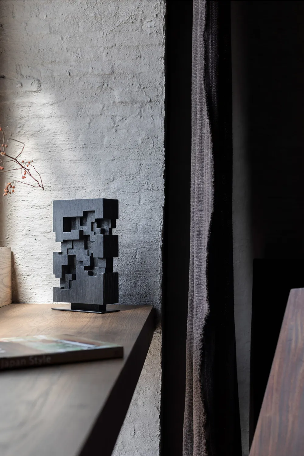 Black Teak Abstract Sculpture | Ethnicraft Stele